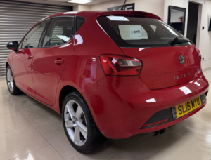 2016 SEAT Ibiza 1.2 Tsi Fr Hatchback 5dr Petrol Manual Euro 6 (110 Ps) in Red — image 3