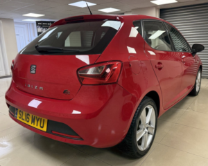 2016 SEAT Ibiza 1.2 Tsi Fr Hatchback 5dr Petrol Manual Euro 6 (110 Ps) in Red — image 4