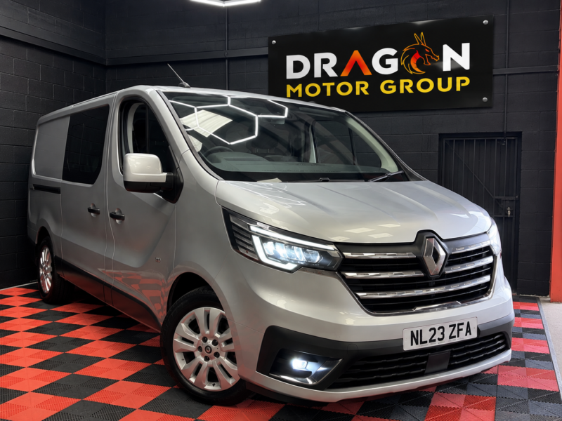 2023 Renault Trafic 2.0 Dci Blue Ll30 Sport Crew Van Double Cab 6dr Diesel Manual L2 H1 Euro 6 (s/s) (150 Ps) in Grey — image 1