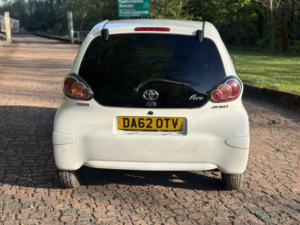 2012 Toyota Aygo 1.0 Vvt-I Fire in White — image 6