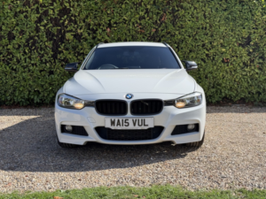 2015 BMW 3 Series 2.0 318d M Sport Touring in White — image 3