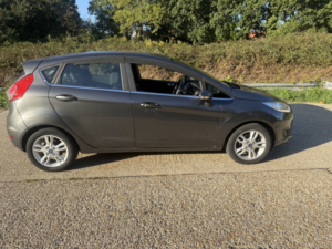 2017 Ford Fiesta 1.0 T Ecoboost Zetec in Grey — image 2