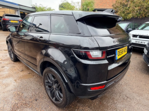 2018 Land Rover Range Rover Evoque Td4 Hse Dynamic in Black — image 2
