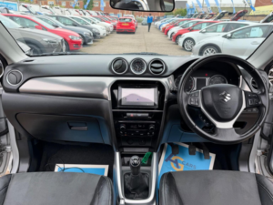 2017 Suzuki Vitara 1.6 Sz5 Euro 6 (s/s) 5dr in Silver — image 2