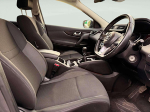 2019 Nissan Qashqai 1.5 Dci Acenta Premium Euro 6 (s/s) 5dr in Grey — image 5