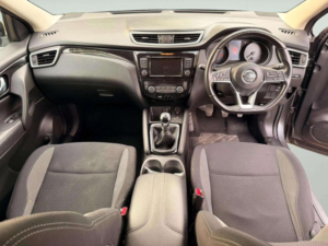 2019 Nissan Qashqai 1.5 Dci Acenta Premium Euro 6 (s/s) 5dr in Grey — image 6