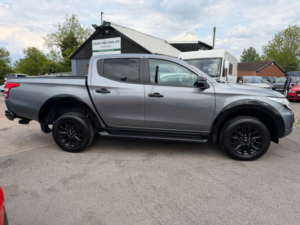 2019 Mitsubishi L200 2.4 Di-D Dc Challenger Pickup Double Cab 4dr Diesel Auto 4WD Euro 6 (181 Ps) in Grey — image 5