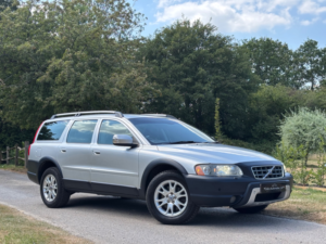 2007 Volvo Xc70 2.4 D5 Se Lux Estate 5dr Diesel Geartronic AWD (224 G/km, 182 Bhp) in Silver — image 4