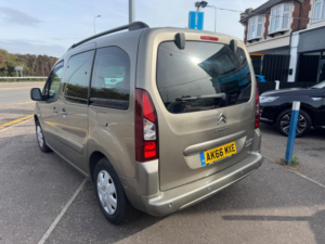 2016 Citroen Berlingo 1.6 Bluehdi Flair Multispace MPV Etg6 Euro 6 (s/s) 5dr in Brown — image 3