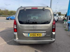 2016 Citroen Berlingo 1.6 Bluehdi Flair Multispace MPV Etg6 Euro 6 (s/s) 5dr in Brown — image 4