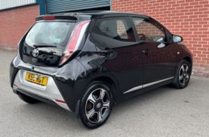 2015 Toyota Aygo 1.0 Vvt-I X-Clusiv in Black — image 5