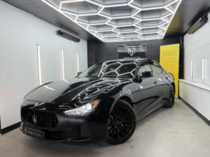 2016 Maserati Ghibli 3.0 D V6 in Black — image 6