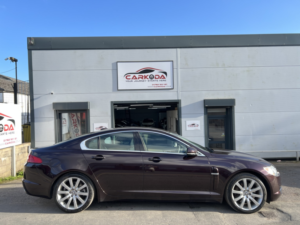 2010 Jaguar Xf 3.0 D V6 Premium Luxury in Red — image 3