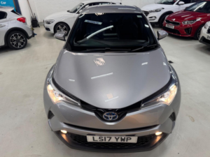 2017 Toyota C-Hr 1.8 Vvt-H Excel CVT Euro 6 (s/s) 5dr in Grey — image 4