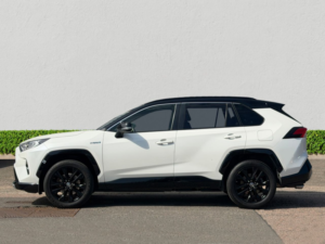 2022 Toyota Rav4 2.5 Vvt-H Gpf Dynamic SUV 5dr Petrol Hybrid CVT Euro 6 (s/s) (218 Ps) in White — image 4