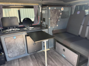 2009 Volkswagen T5 Campervan 4 Berth Camper Van VW T5 in White — image 2