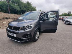 2021 Peugeot Rifter 1.5 Bluehdi Allure Premium in Grey — image 6