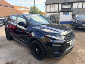 2017 Land Rover Range Rover Evoque Td4 Hse Dynamic in Black — image 2
