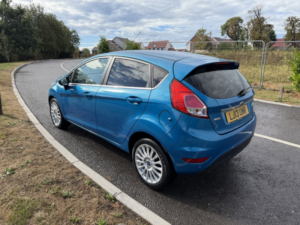 2013 Ford Fiesta 1.0 T Ecoboost Titanium in Blue — image 5
