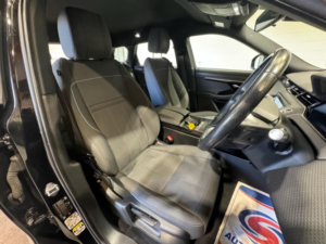 2019 Land Rover Range Rover Evoque 2.0 D150 R-Dynamic Fwd Euro 6 (s/s) 5dr in Black — image 3