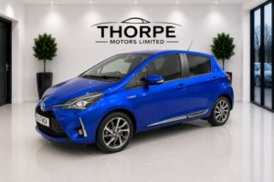 2017 Toyota Yaris 1.5 Vvt-H Excel in Blue — image 3