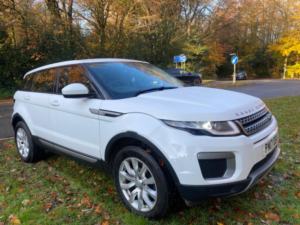 2017 Land Rover Range Rover Evoque 2.0 Td4 Se in White — image 2