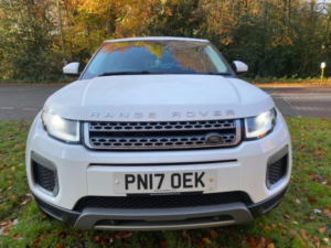 2017 Land Rover Range Rover Evoque 2.0 Td4 Se in White — image 3