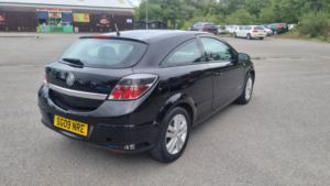 2009 Vauxhall Astra 1.4 I 16v Sxi in Black — image 2