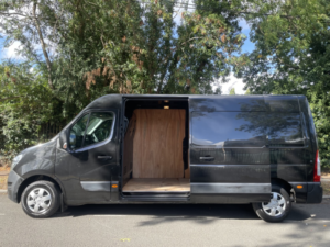 2023 Nissan Interstar 2.3 Dci 35 Acenta in Black — image 5