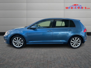 2013 Volkswagen Golf 2.0 Tdi Bluemotion Tech Gt in Blue — image 4