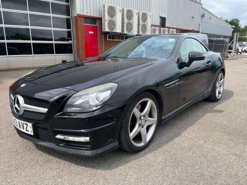 2013 Mercedes-Benz Slk 2.1 Slk250 Cdi Amg Sport in Black — image 1