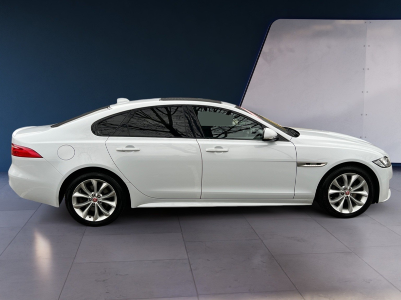2017 Jaguar Xf 2.0 D R-Sport in White — image 1