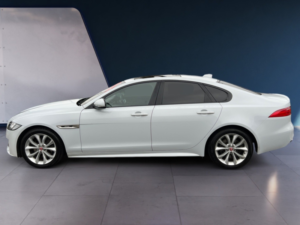 2017 Jaguar Xf 2.0 D R-Sport in White — image 3