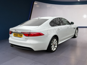 2017 Jaguar Xf 2.0 D R-Sport in White — image 5