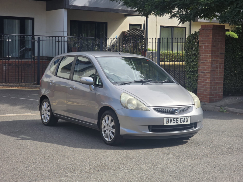 2006 Honda Jazz 1.4 I-Dsi Se Hatchback 5dr Petrol Manual (137 G/km, 82 Bhp) in Silver — image 1