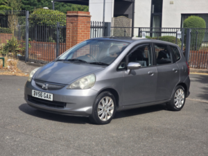 2006 Honda Jazz 1.4 I-Dsi Se Hatchback 5dr Petrol Manual (137 G/km, 82 Bhp) in Silver — image 3