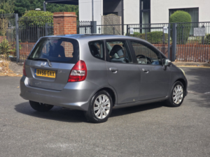 2006 Honda Jazz 1.4 I-Dsi Se Hatchback 5dr Petrol Manual (137 G/km, 82 Bhp) in Silver — image 6