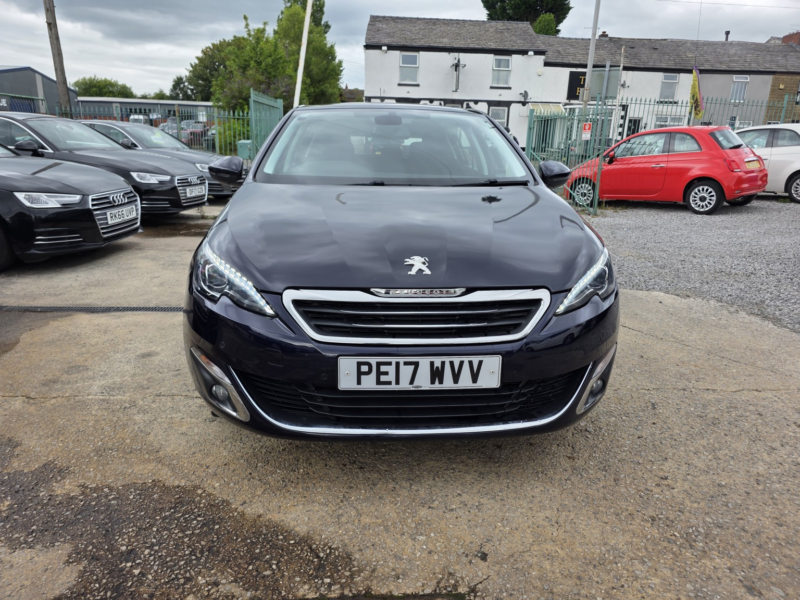 2017 Peugeot 308 1.6 Bluehdi Allure in Blue — image 1