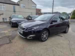 2017 Peugeot 308 1.6 Bluehdi Allure in Blue — image 3