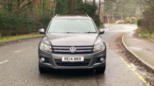 2014 Volkswagen Tiguan 2.0 Tdi Bluemotion Tech Match in Grey — image 2