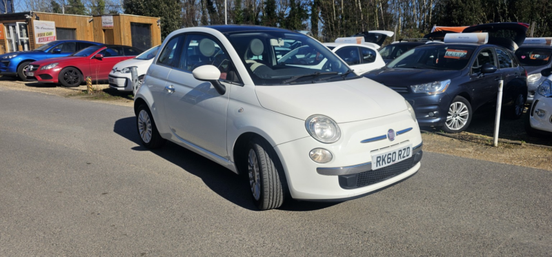 2010 Fiat 500 1.2 Lounge in White — image 1