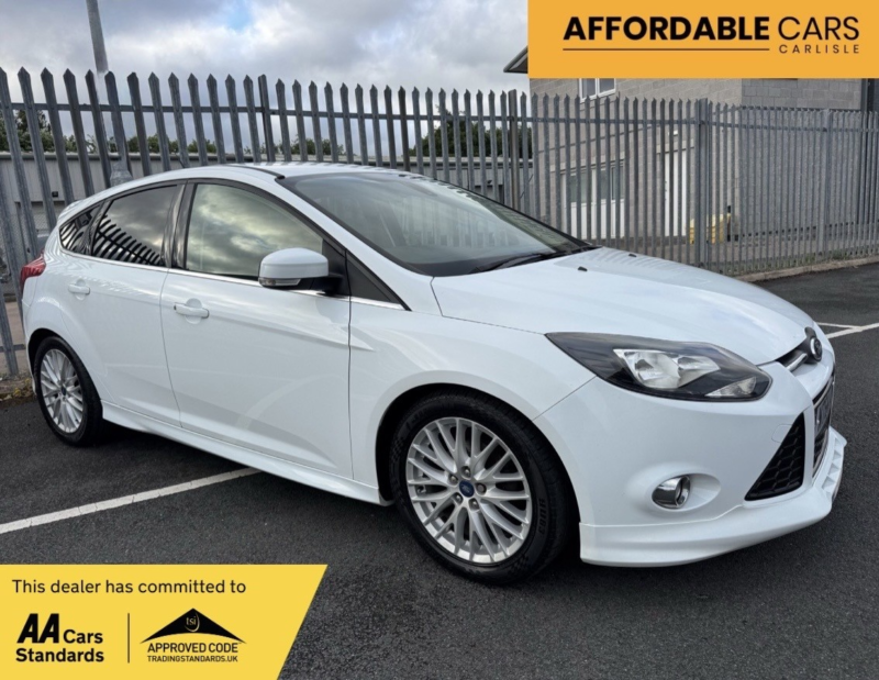 2014 Ford Focus Zetec S 1.0 T in White — image 1