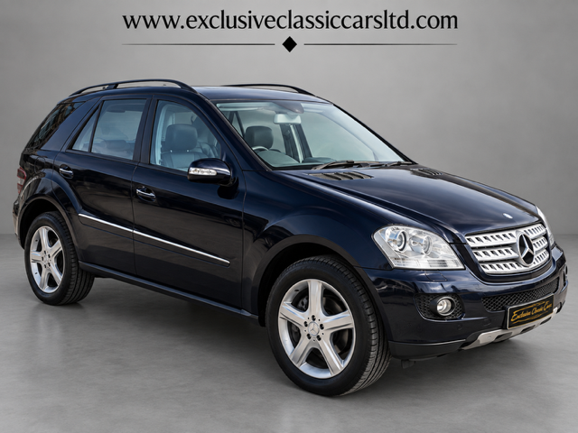 2006 Mercedes-Benz M Class Ml350 in Blue — image 1