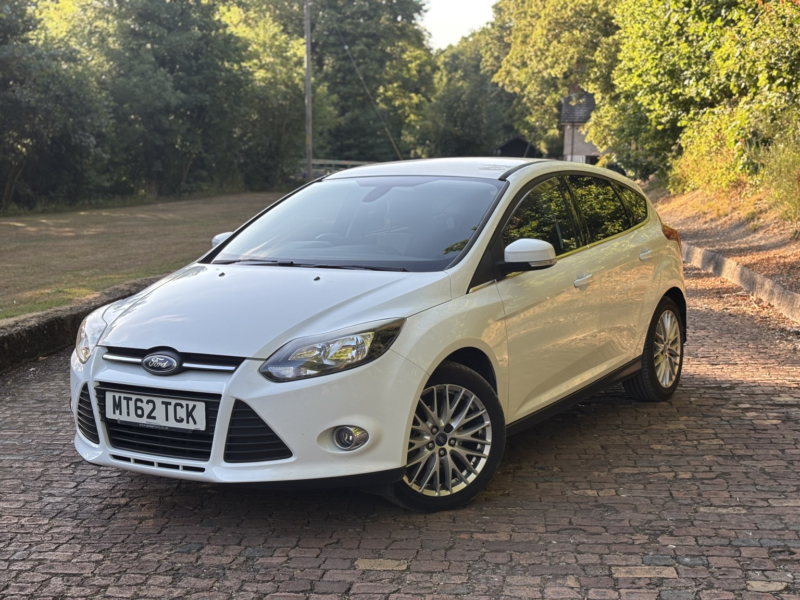 2012 Ford Focus 1.0 T Ecoboost Zetec in White — image 1