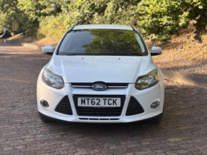 2012 Ford Focus 1.0 T Ecoboost Zetec in White — image 6