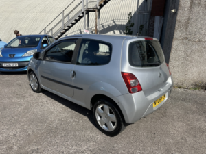 2008 Renault Twingo 1.2 16v Dynamique in Silver — image 3
