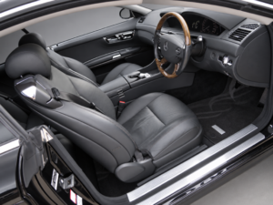 2008 Mercedes-Benz Cl Cl550 Amg in Black — image 3