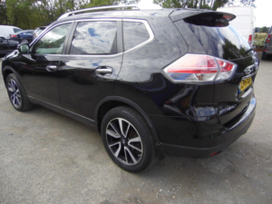 2015 Nissan X-Trail 1.6 Dci Tekna Xtron Euro 5 (s/s) 5dr in Black — image 4