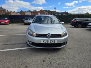 2011 Volkswagen Golf 1.6 Tdi Match in Silver — image 2