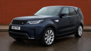 2017 Land Rover Discovery 2.0 Sd4 Hse Auto 4WD Euro 6 (s/s) 5dr in Blue — image 2